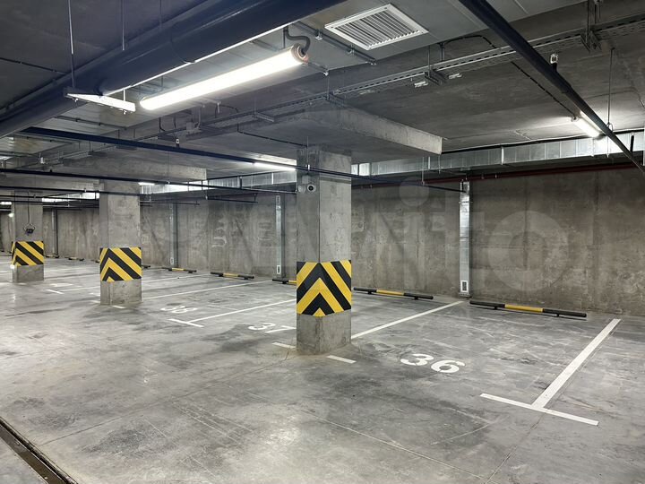 Машиноместо, 14 м²