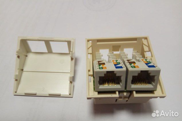 Компьютерная розетка внутренняя, 45х45, 2 порта
