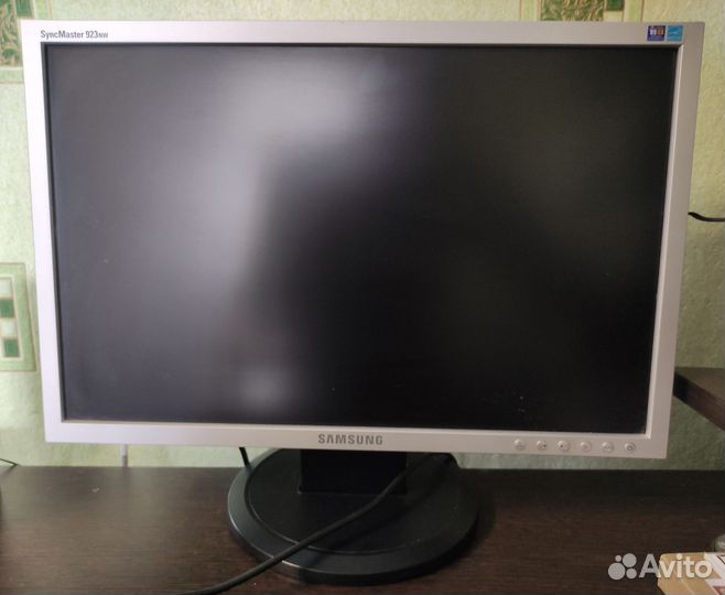 Монитор Samsung SyncMaster 923nw