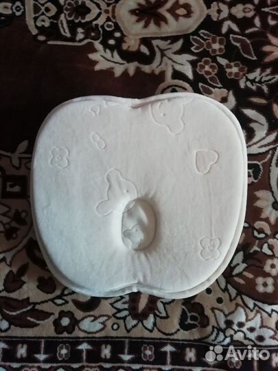 Подушечка ортопедическая детская и бандаж шейный