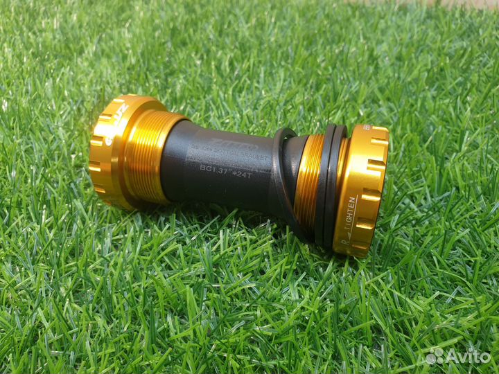 Каретка Ztto выносные подшипники (золотая)