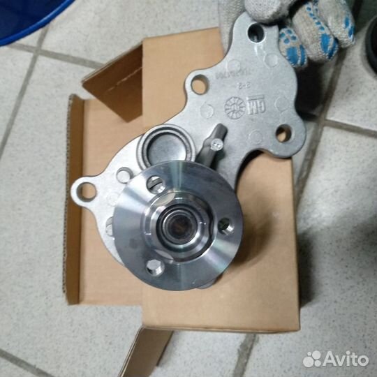 Помпа водяная cobalt gentra R3 Арт. 25191468