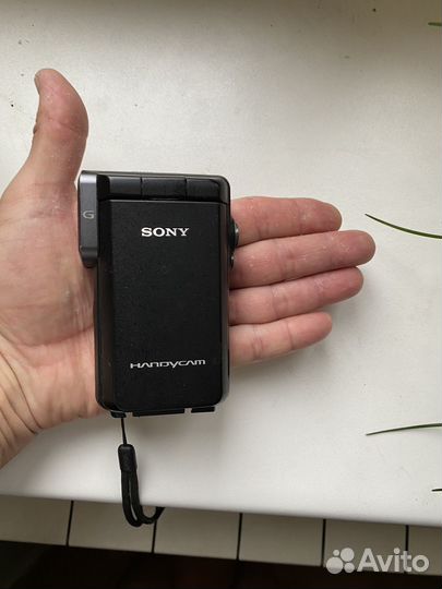 Видеокамера Sony HDR-GW66