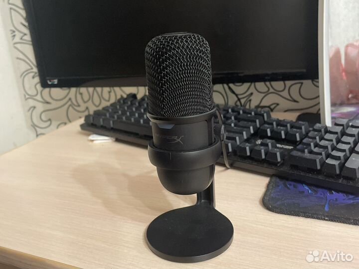 HyperX микрофон