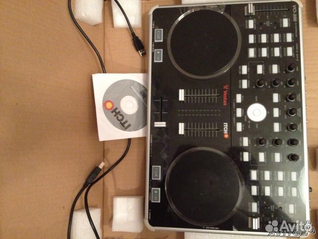 DJ Controller USB Vestax VCI-300 для DJ