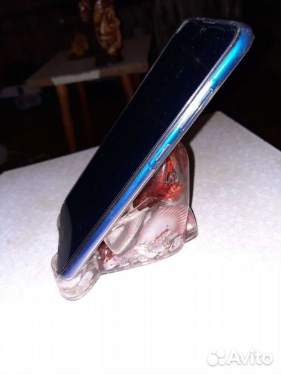 Подставка для телефона дельфин с ракушками