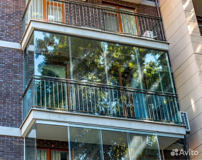 Безрамное остекление террасы, веранды, беседки