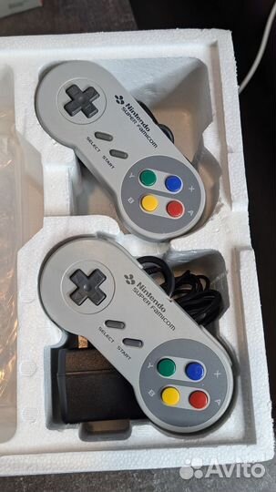 Консоль Nintendo Super Famicom