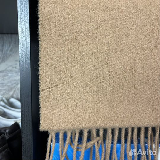 Шерстяной шарф Fendi