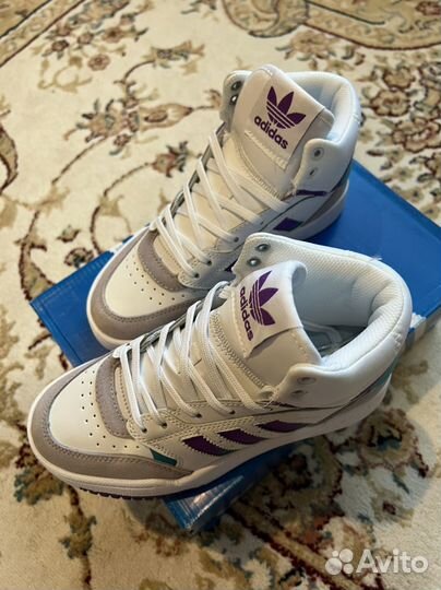 Кроссовки женские adidas