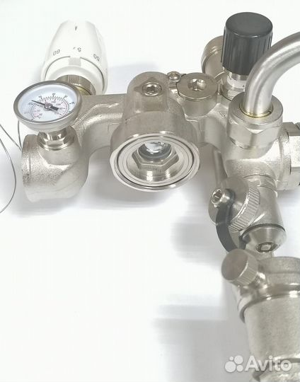 Насосно-смесительный узел для системы отопления 1 1/2