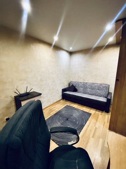 2-к. квартира, 42 м², 4/9 эт.