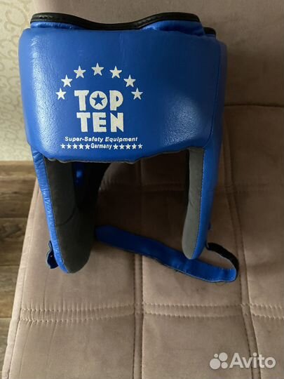 Боксерский шлем