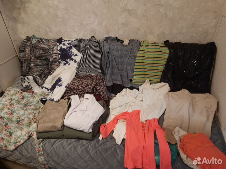 Пакеты вещей 42р. 44,46 и верхняя одежда 52р -58р