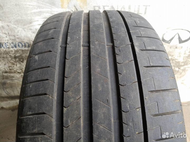 Pirelli P Zero PZ4 275/35 R20 102Y