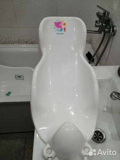 Ванночка для купания с горкой