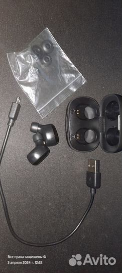 Беспроводные bluetooth наушники Philips taut102BK