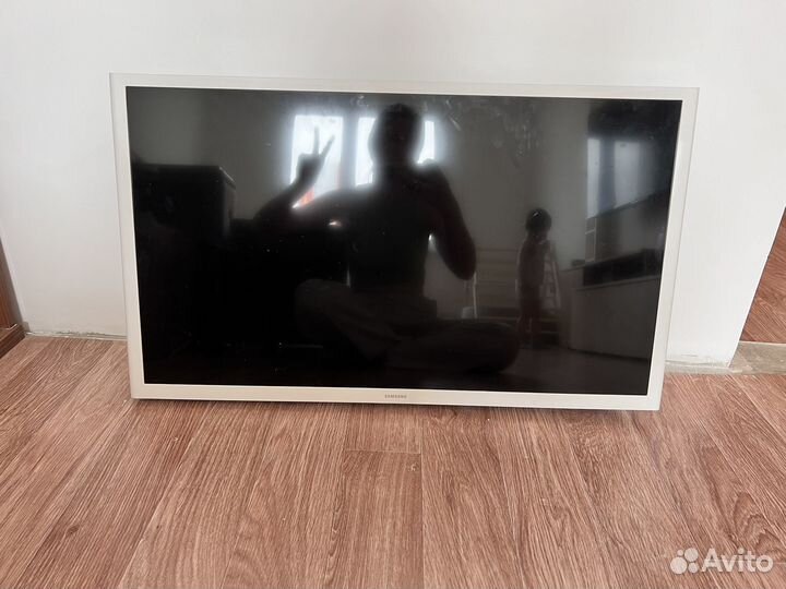 Телевизор samsung