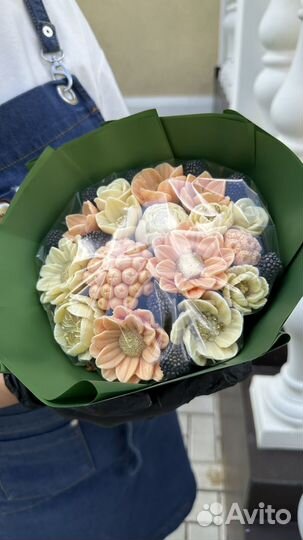 Съедобный букет на День учителя воспитателя