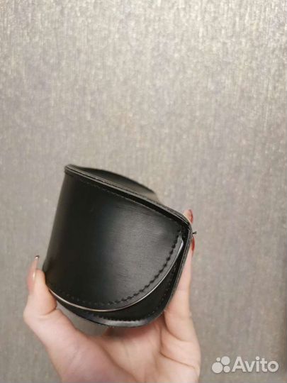 Футляр для солнечных очков