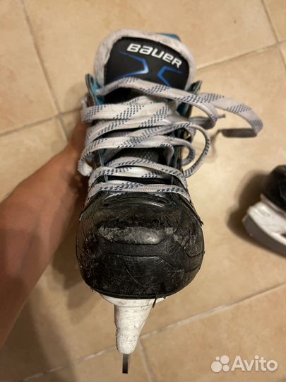 Коньки хоккейные