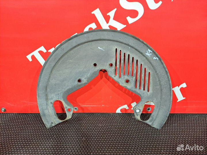 Пыльник тормозного диска правый