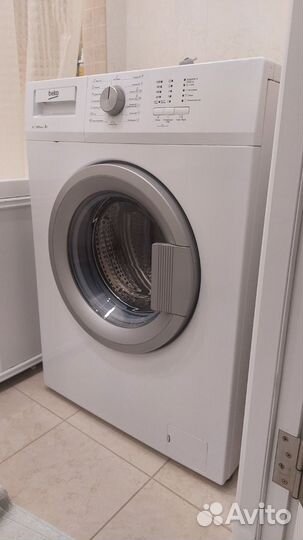 Стиральная машина Beko WDN635P1BSW