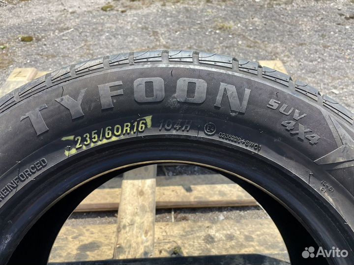 Tyfoon Professional SUV 235/60 R16