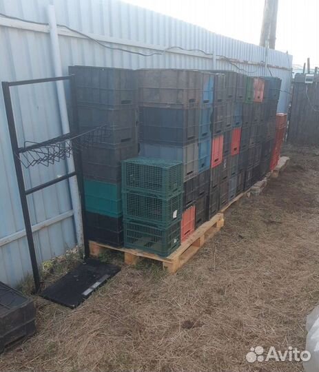 Пластиковая тара, молочные яшики Б/У. картон