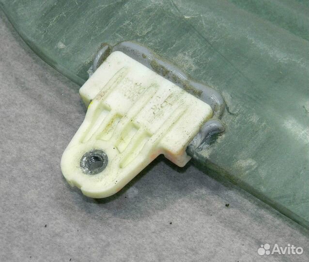 Стекло двери передней левой Nissan Murano Z50