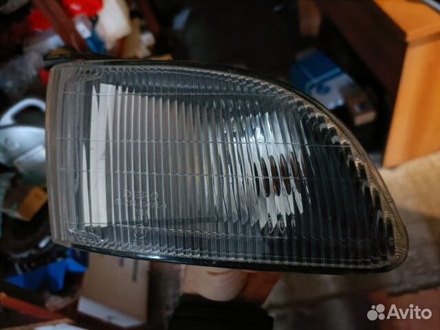 Фара правая поворотник Mitsubishi Galant Галант