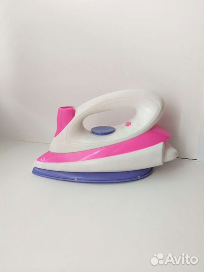 Игрушечный утюг музыкальный