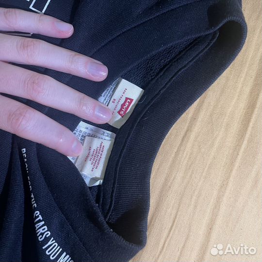 Свитшот женский levis