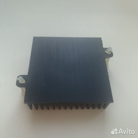 Радиатор для материнской платы