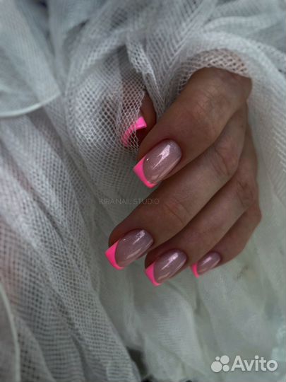 Маникюр/педикюр/наращивание ногтей