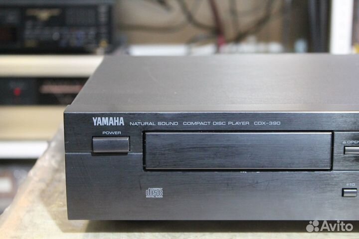 CD Проигрыватель Yamaha CDX 390