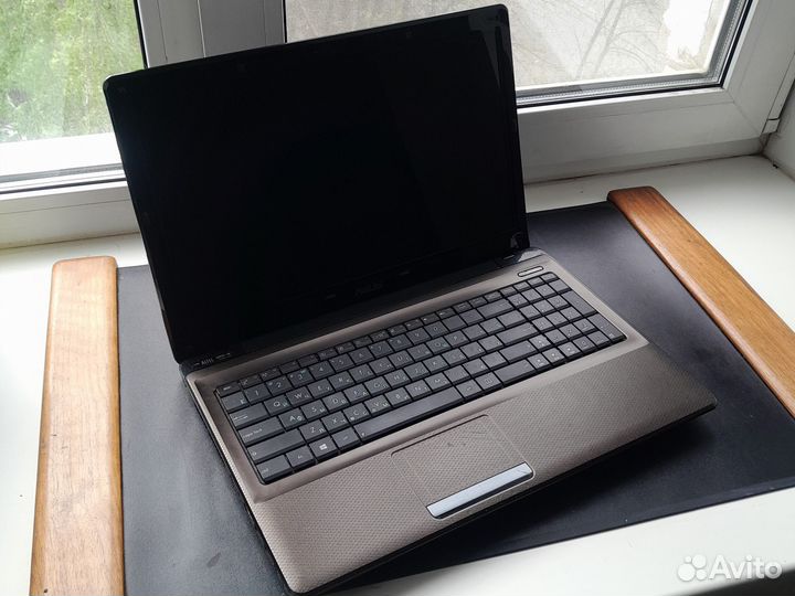 Ноутбук asus k52,Core -i7, Ssd 128Gb, 8Gd ram
