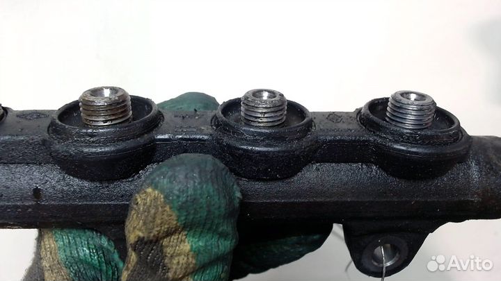 Рампа топливная Opel Vivaro, 2008