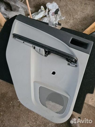 Обшивка двери задняя Ford С-Max