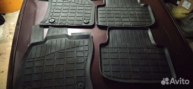 Автомобильные коврики резиновые