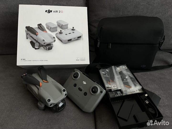 Квадрокоптер DJI mavic Air 2s Fly more combo