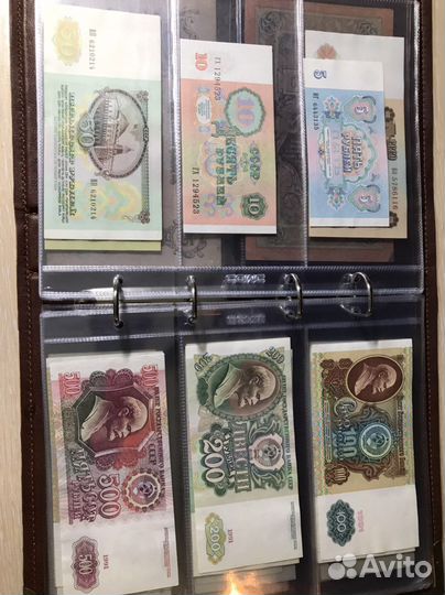 Коллекционный альбом с банкнотами
