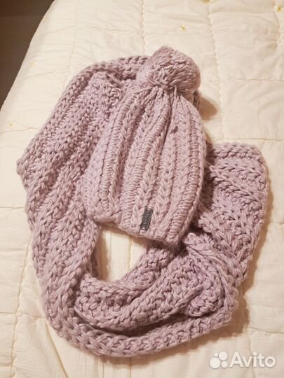 Комплект шапка и шарф женские