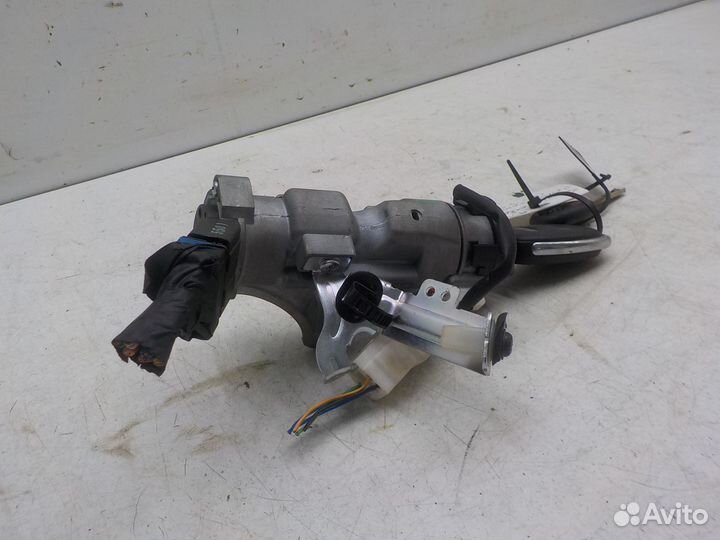 Замок зажигания на Hyundai Solaris 819101R000