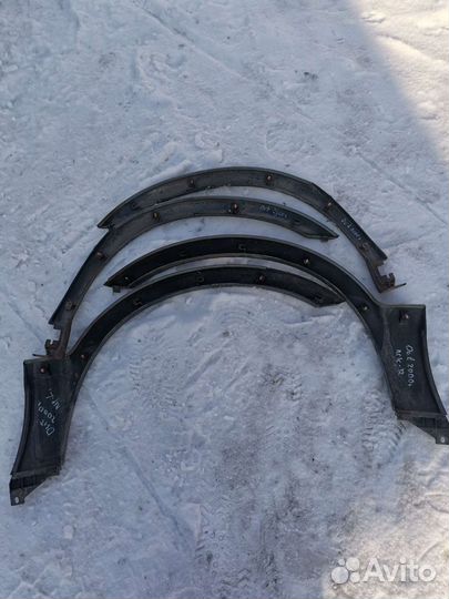 Накладки Subaru Outback 2000 г