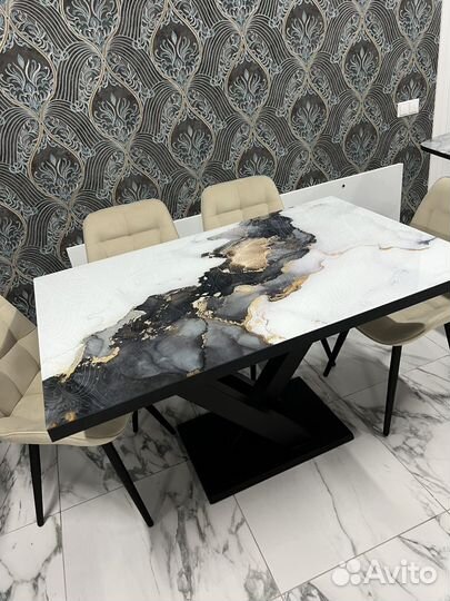 Стол обеденный новый