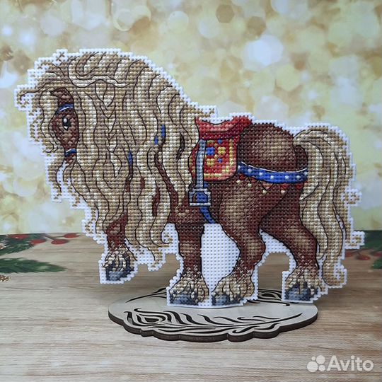 Игрушки: Конь богатырский