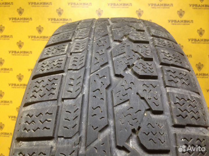 Kumho I'Zen RV Asymmetric 215/65 R16 98H