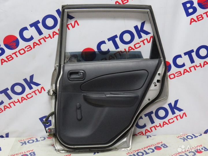 Дверь Зад Право nissan AD VFY11