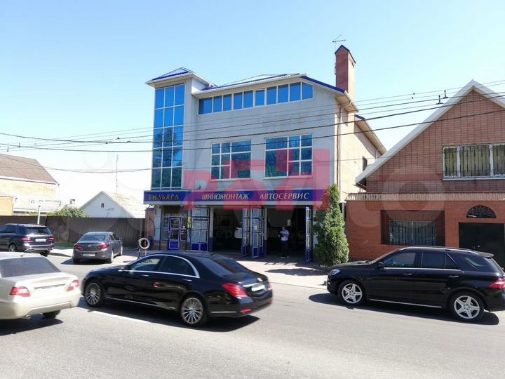 330 кв.м 2-й этаж, активный район, высокий трафик